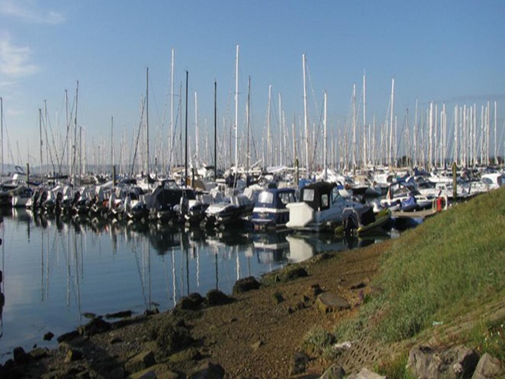 Auplands En-Suite Rooms Lymington Εξωτερικό φωτογραφία